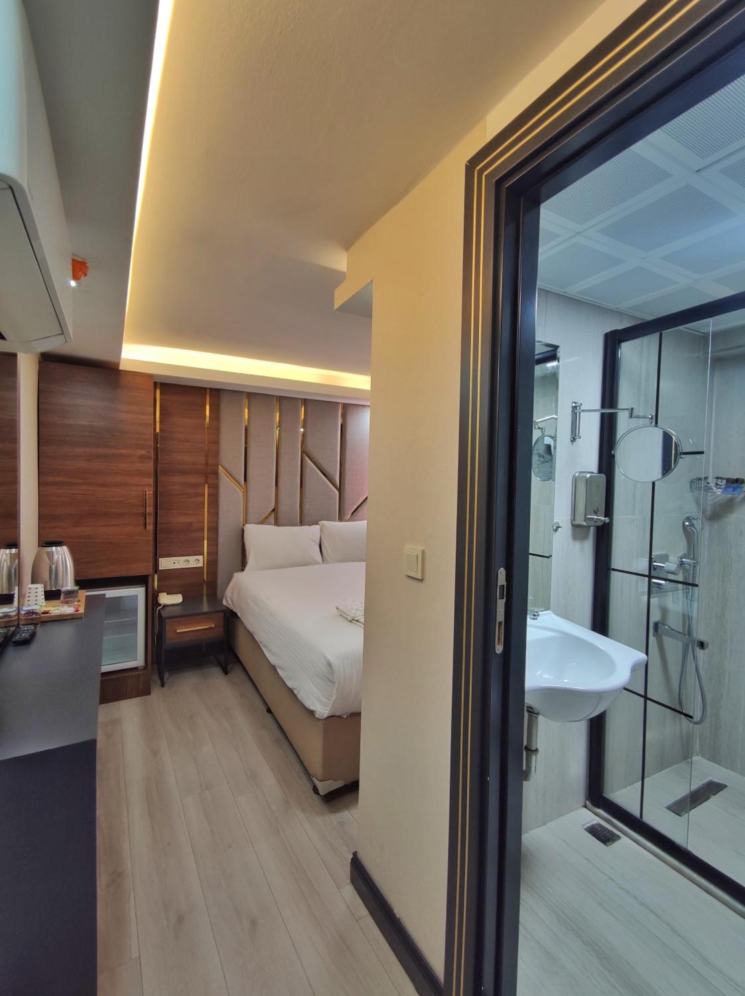 The Golden Pera'S Hotel & Spa Estambul Exterior foto